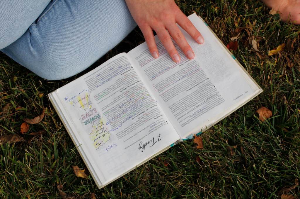 How do I get to know&nbsp;God?